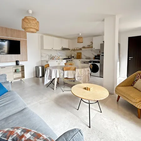 Liberta, T3 En Centre-ville De Apartmán *