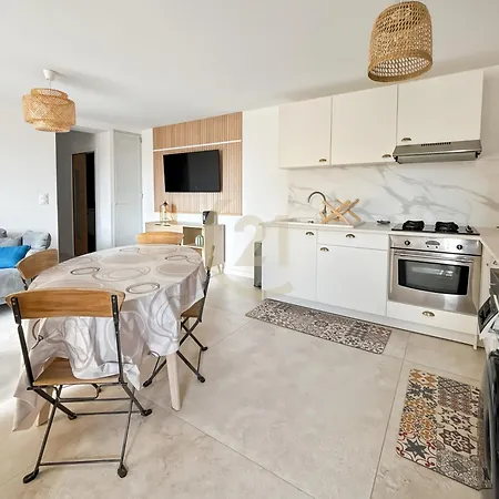 Apartmán Liberta, T3 En Centre-ville De